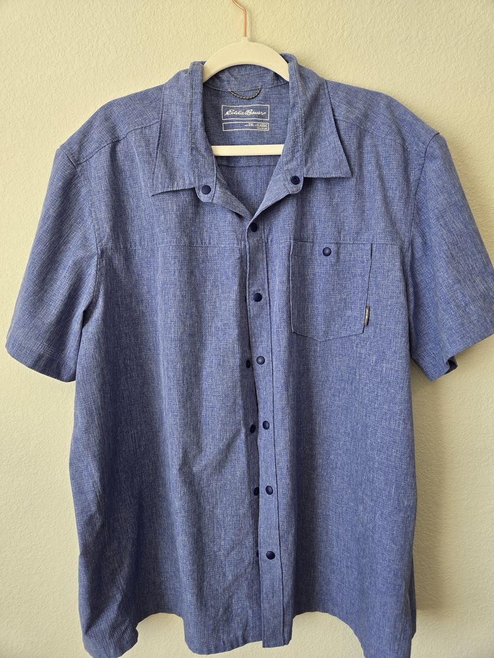 Eddie Bauer Chambray Short-Sleeve Button-Down Shirt - Blue